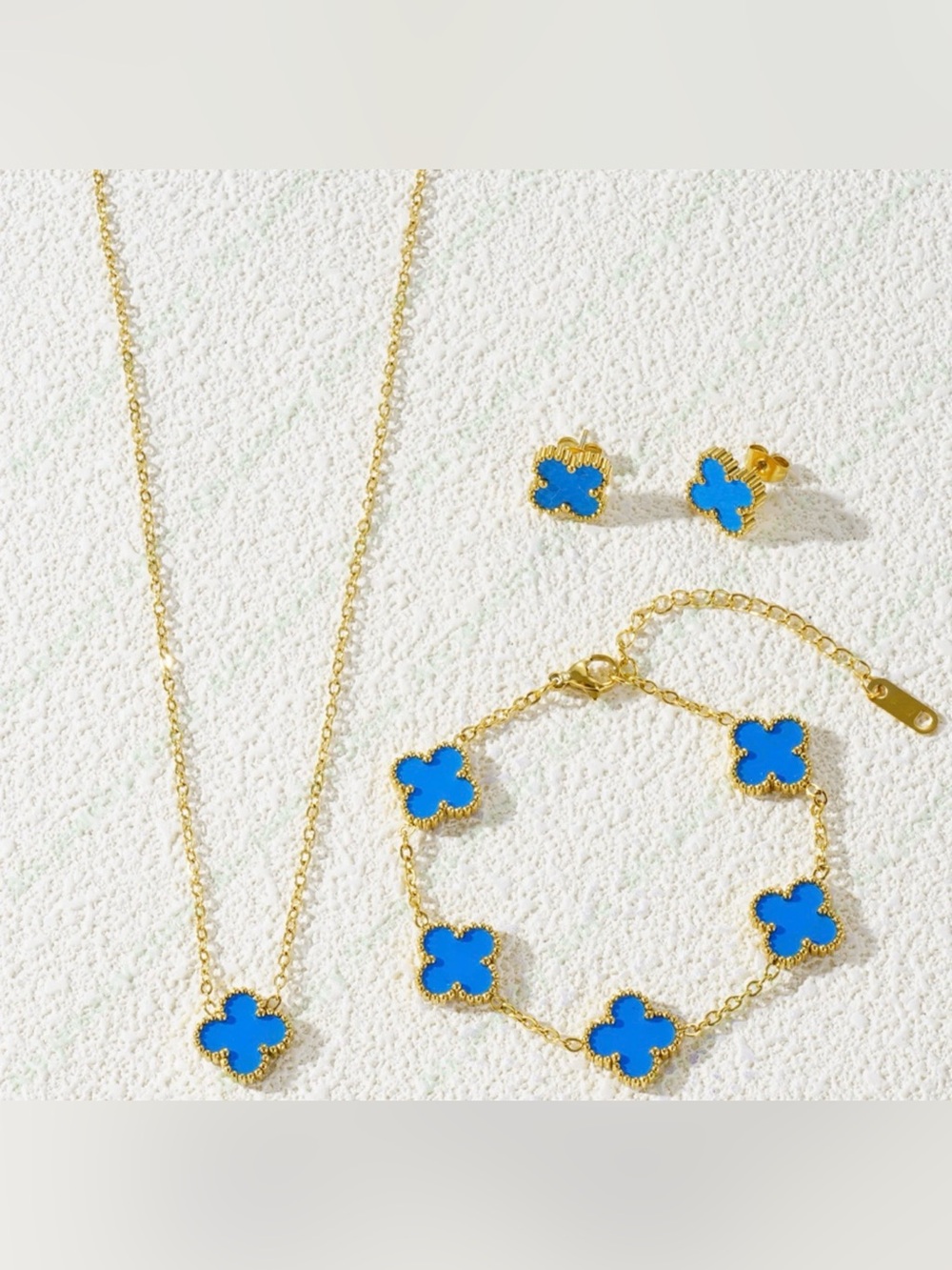Blue Clover Bracelet: Gold Plated Stainless Steel